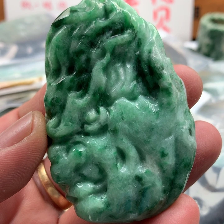 翡翠未镶嵌颈饰保真天然a货翡翠