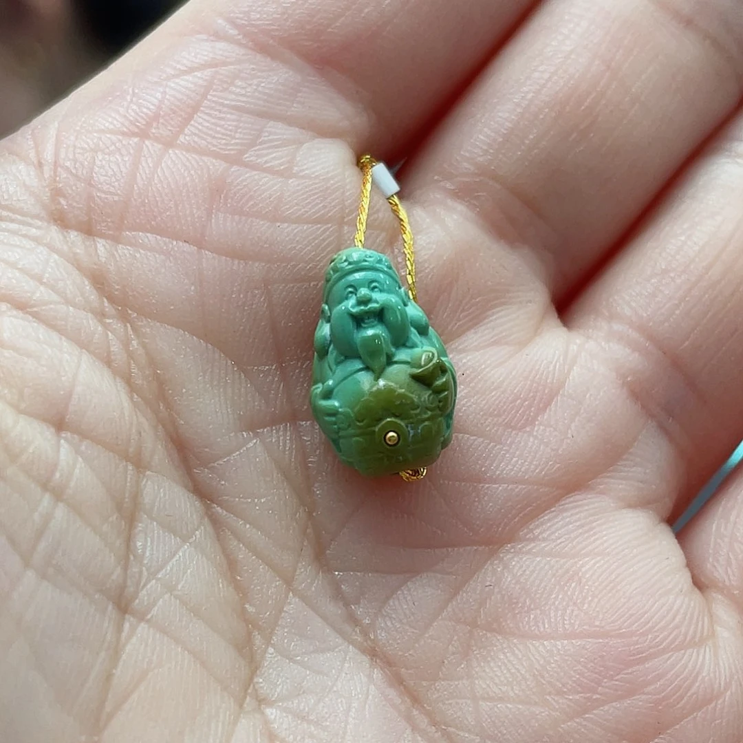 绿松石颈饰未镶嵌