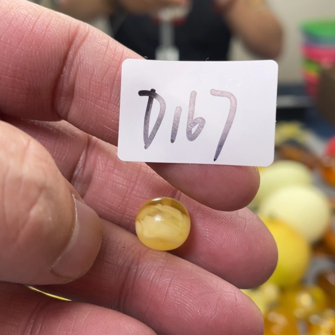 手链琥珀未镶嵌多样性发，发其中一件