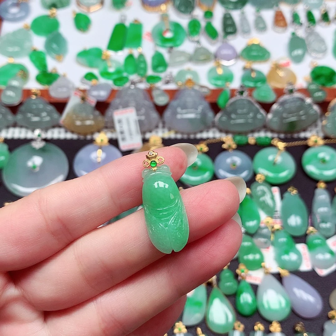 翡翠18K金镶嵌颈饰天然翡翠A货