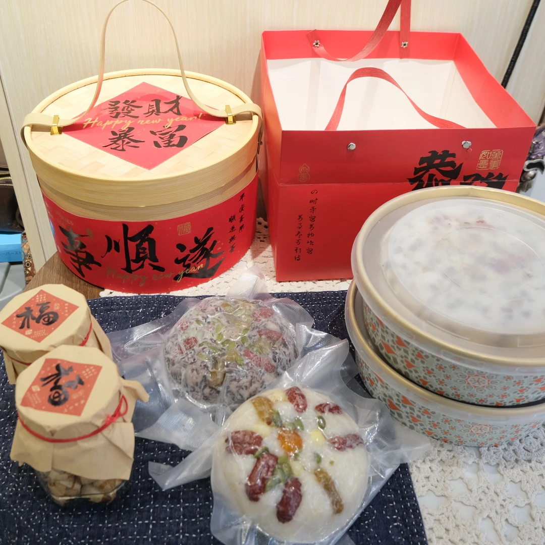 媛媛米记豪华礼包两盒经典米糕1250克/盒*2（赤豆&八宝）两罐手工糖200克/盒*2两盒八宝饭500克/袋*2共6样
