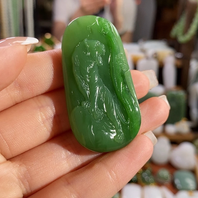 【闪购商品】吊坠(赠链)未镶嵌和田玉