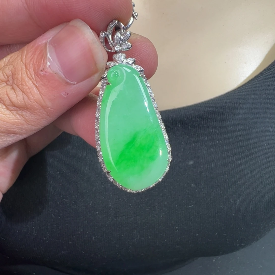 翡翠18K金镶嵌吊坠(不含链)