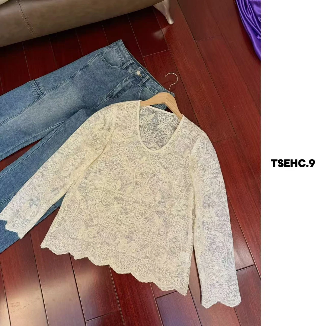 韩系春季高级感U领腰果花轻柔刺绣蕾丝气质针织罩衫外套250004