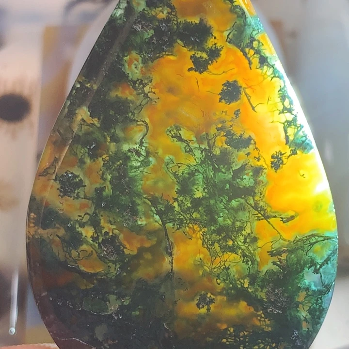 未镶嵌颈饰玛瑙/玉髓敏*