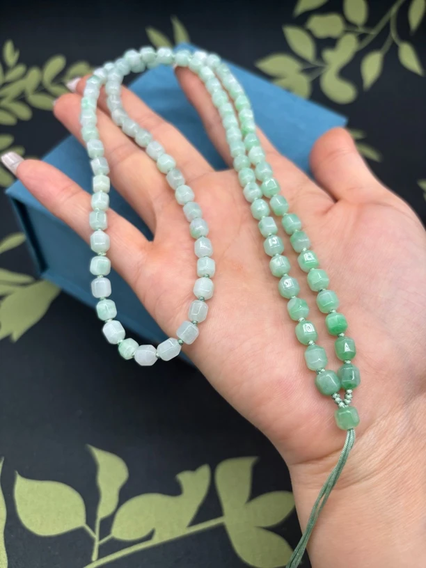 高端天然缅甸A货翡翠果绿色多棱珠5mm玉石挂件绳毛衣链长链百搭款