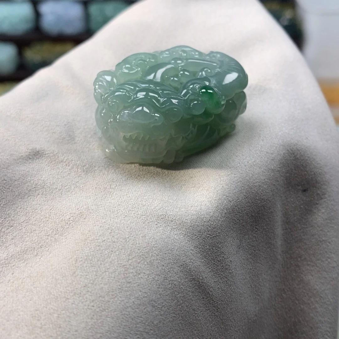 翡翠未镶嵌颈饰天然翡翠吊坠貔貅