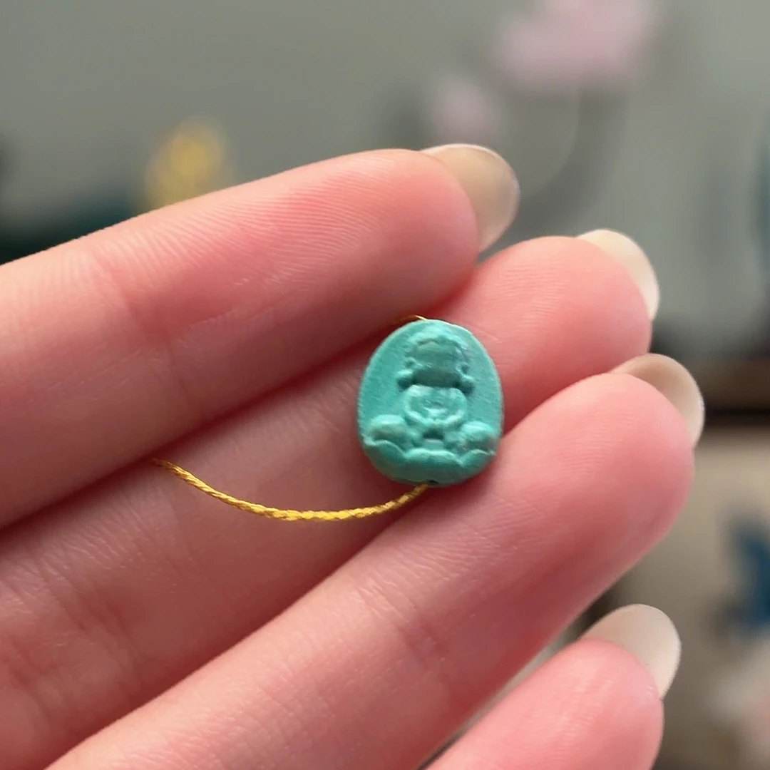 绿松石未镶嵌颈饰