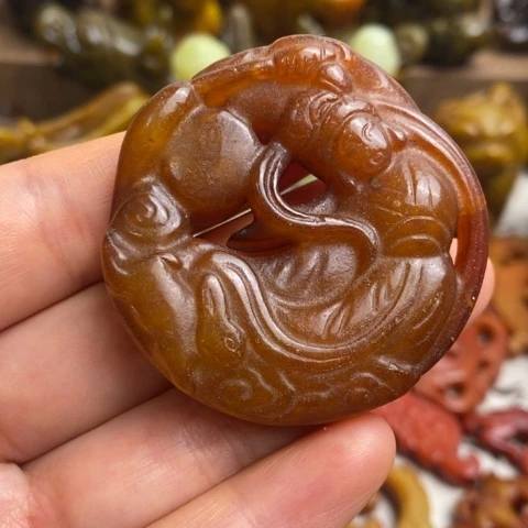蛇纹石玉未镶嵌颈饰46