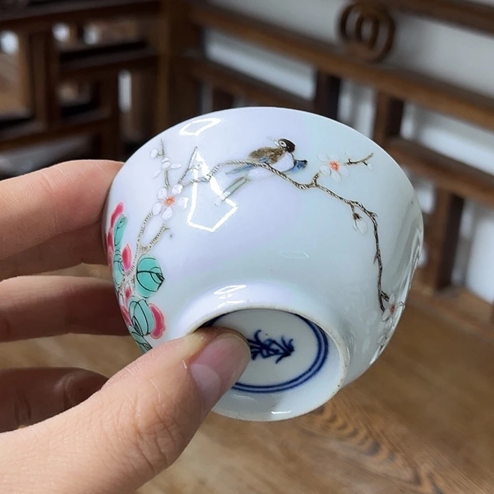 岁***。瓷片精美的陶瓷摆件……