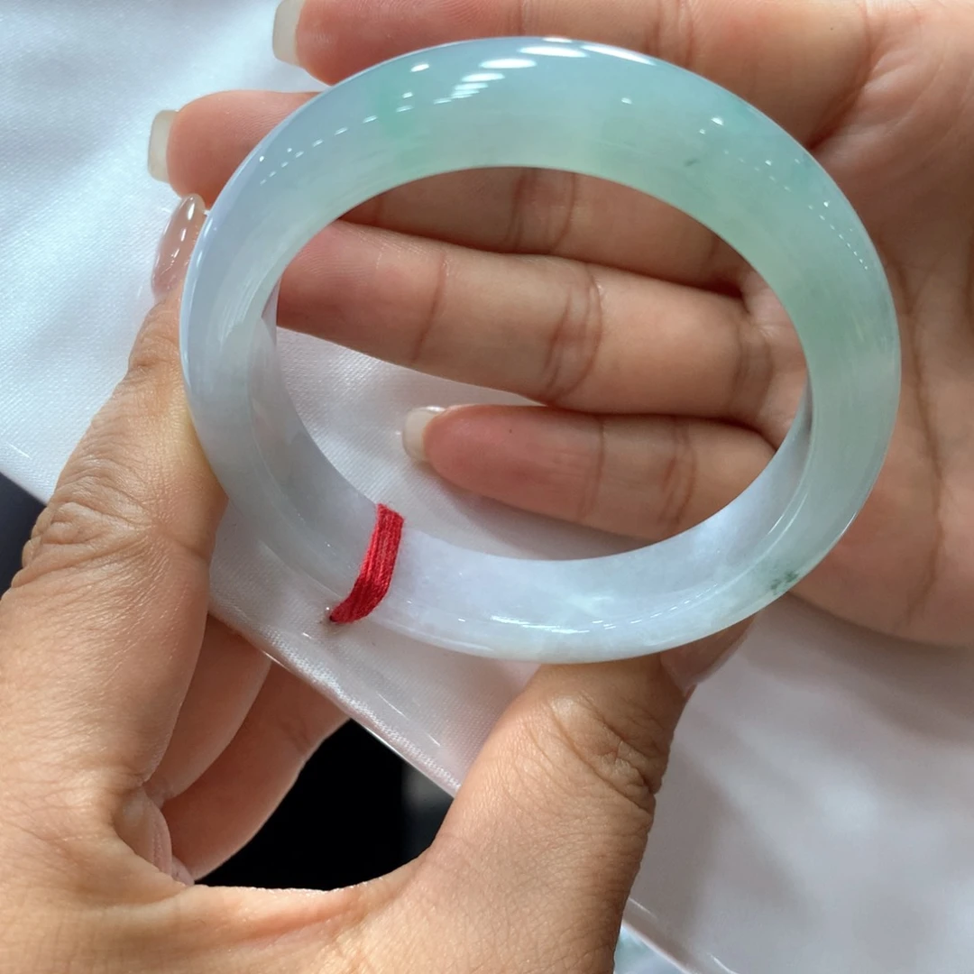 翡翠手镯未镶嵌买断