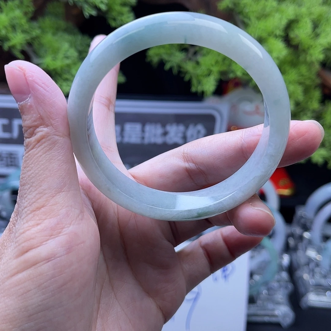 翡翠未镶嵌手镯翡翠