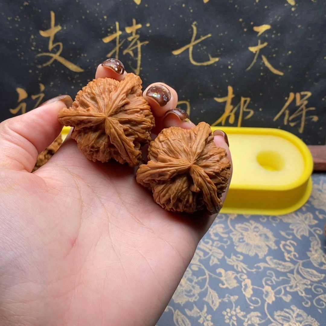 吊坠文玩核桃曲***散白狮子