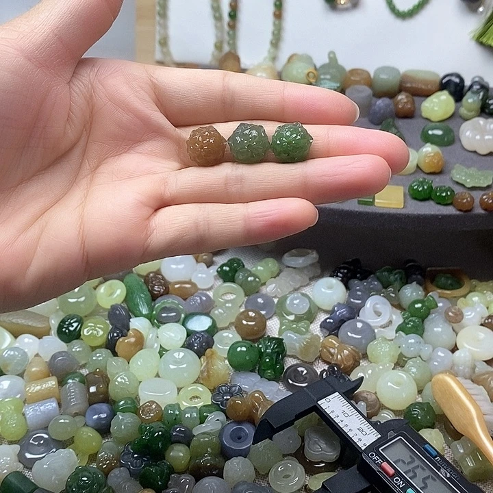 未镶嵌和田玉挂件莲花98一个多样性发其一