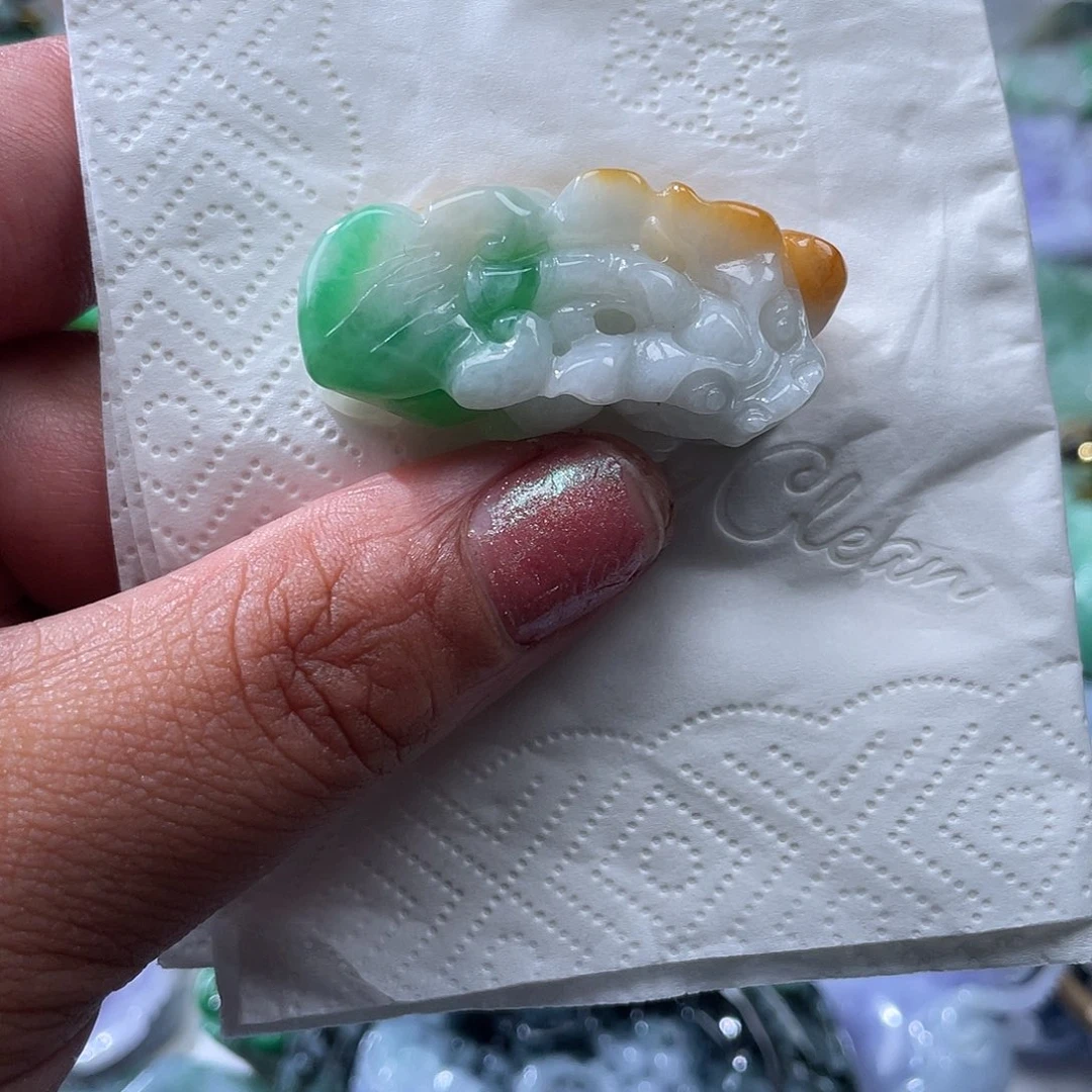 颈饰未镶嵌翡翠翡玉缘翡翠
