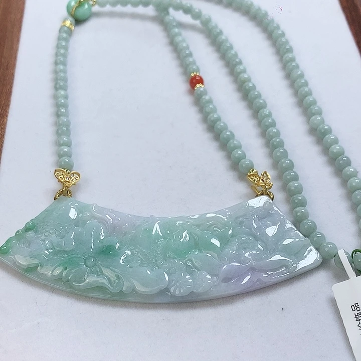 翡翠颈饰未镶嵌吊坠