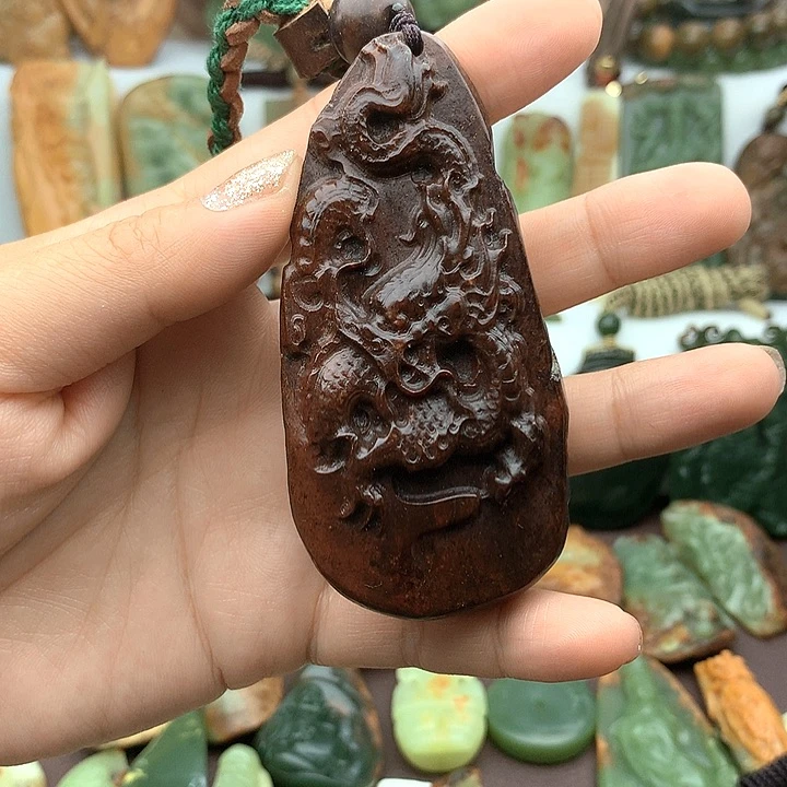 岫岩河磨玉（透闪石质玉）未镶嵌把件