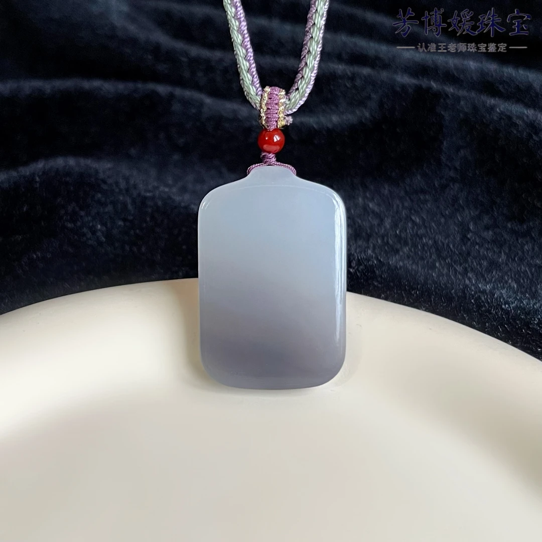 G032天然高品质和田玉老料烟紫意境款平安无事牌吊坠多样性发其一