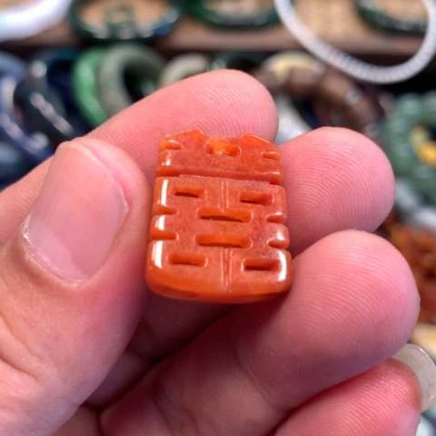 【闪购商品】颈饰未镶嵌翡翠随**?