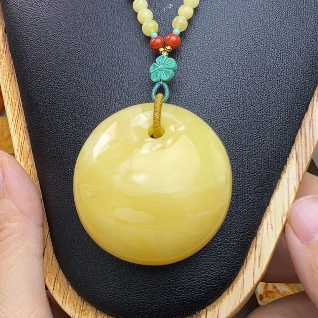 蜜蜡吊坠(赠链)未镶嵌