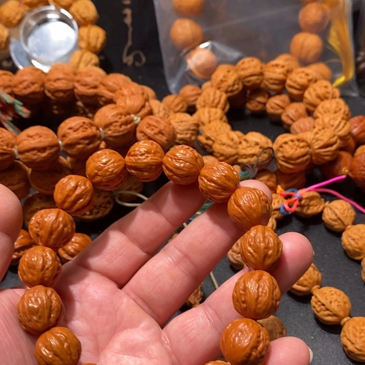 随***心核桃核桃小赤龙手串