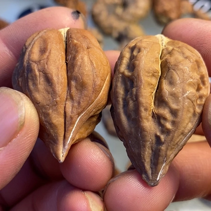 文玩核桃吊坠拿姐工艺65