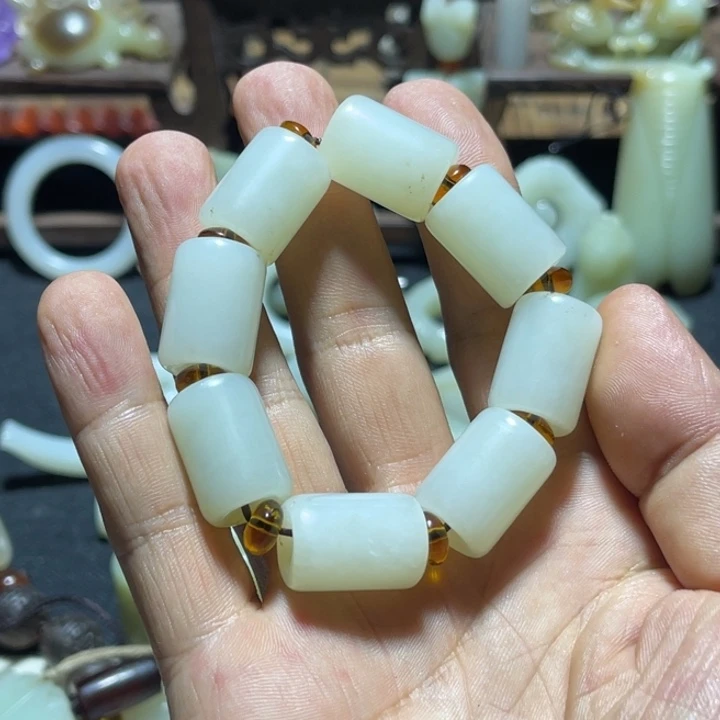 和田玉未镶嵌颈饰小*