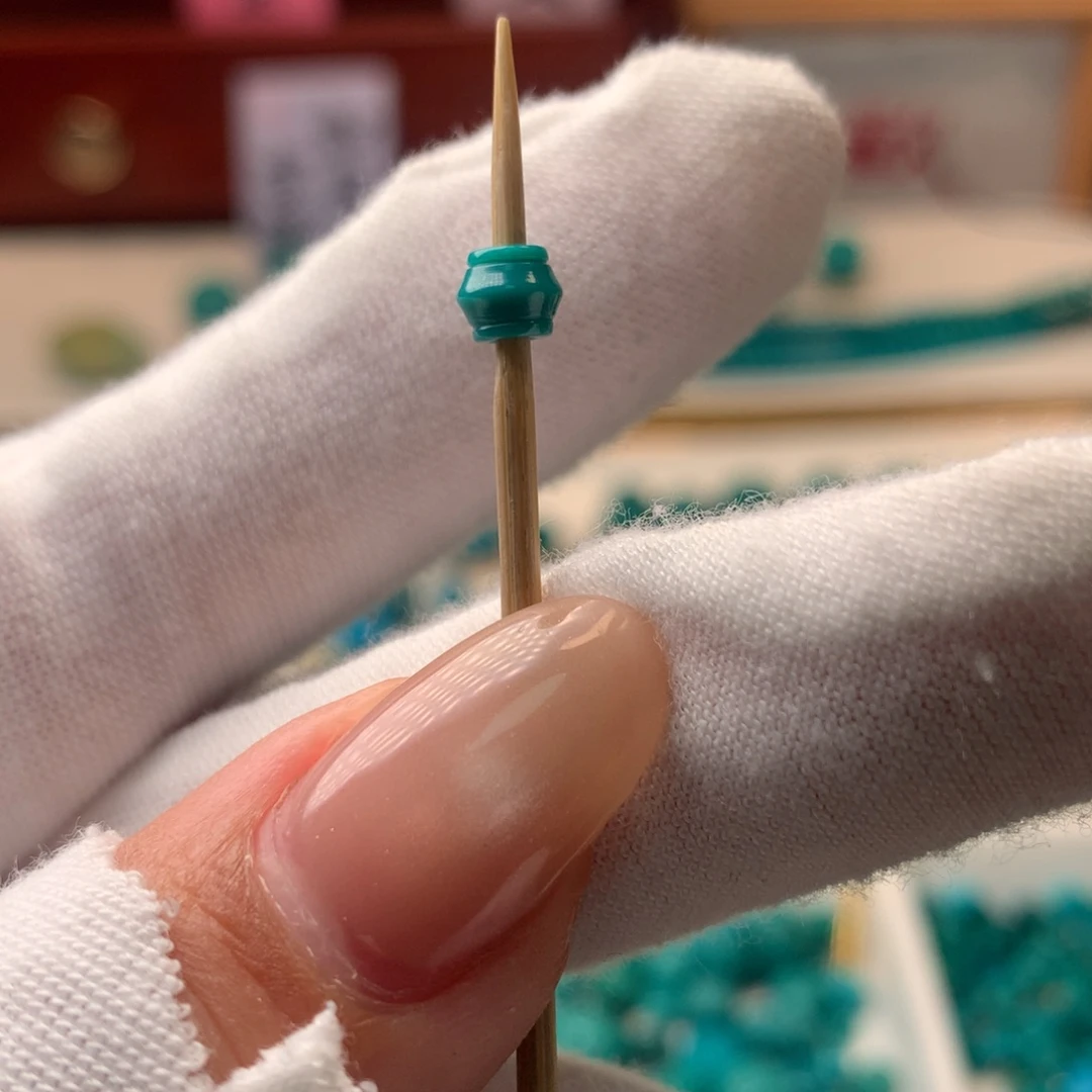 绿松石未镶嵌配饰