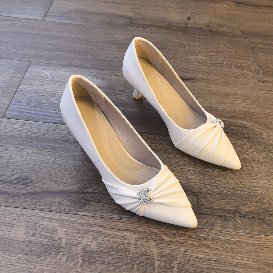 通勤女鞋细跟舒适高跟鞋春季单鞋中跟气质尖头时尚搭配裙子春款鞋