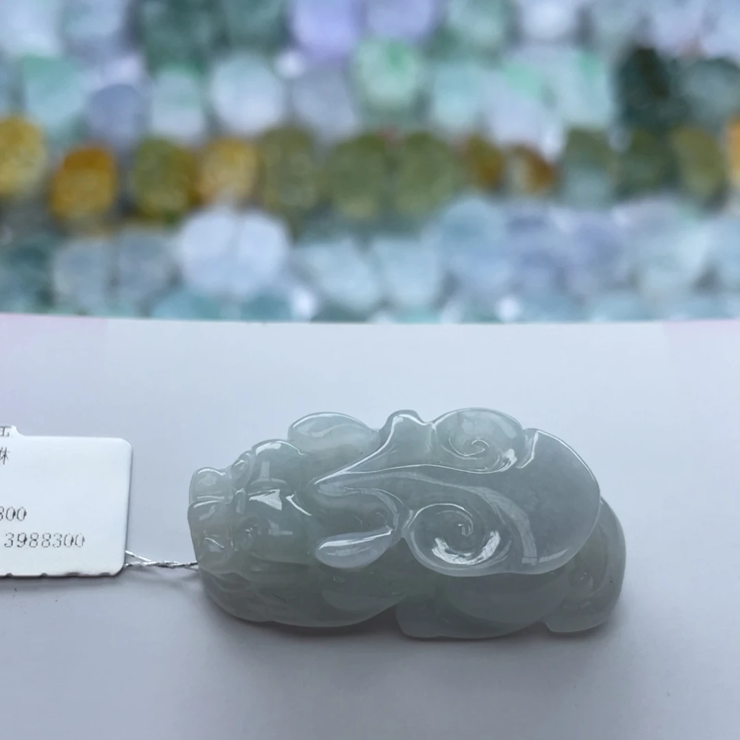 翡翠颈饰未镶嵌貔貅