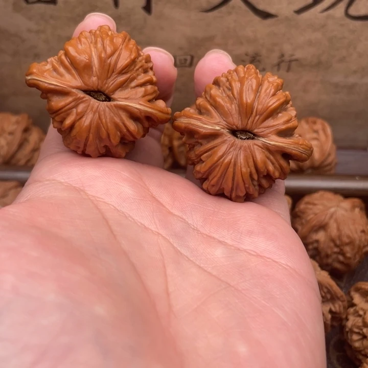 大***弟把件文玩核桃40四座楼