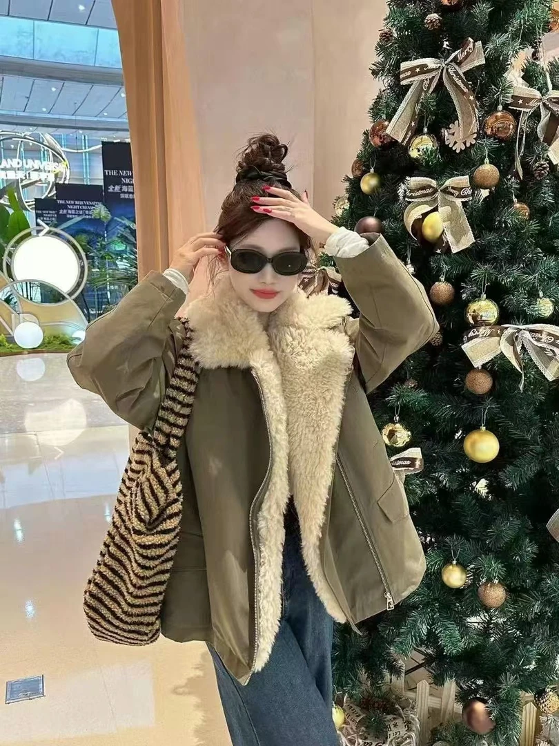 冬季新款轻奢高级感盖帽翻领拉链气质时尚减龄内里毛毛外套9011-G