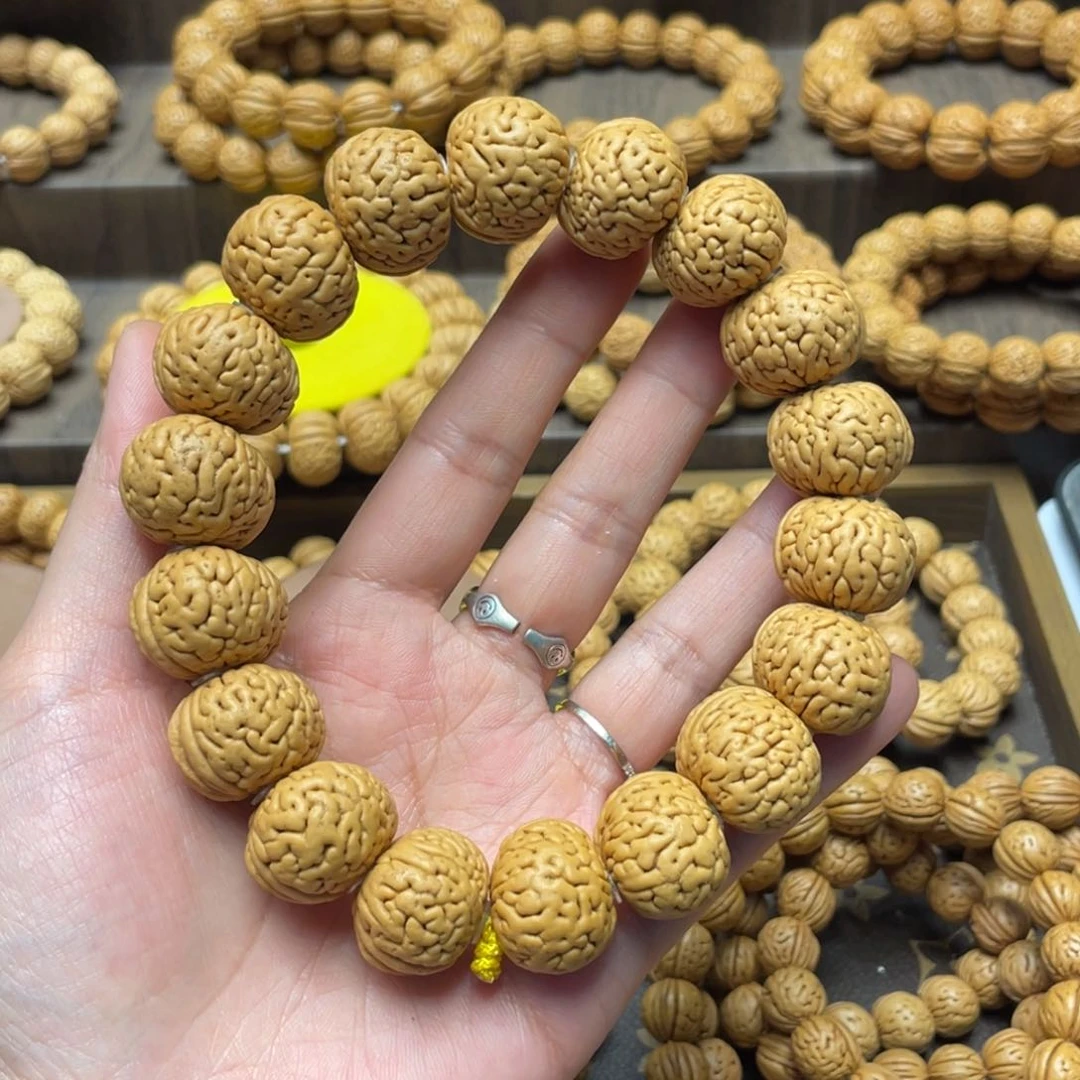 桃核手串山金鱼肚大手持