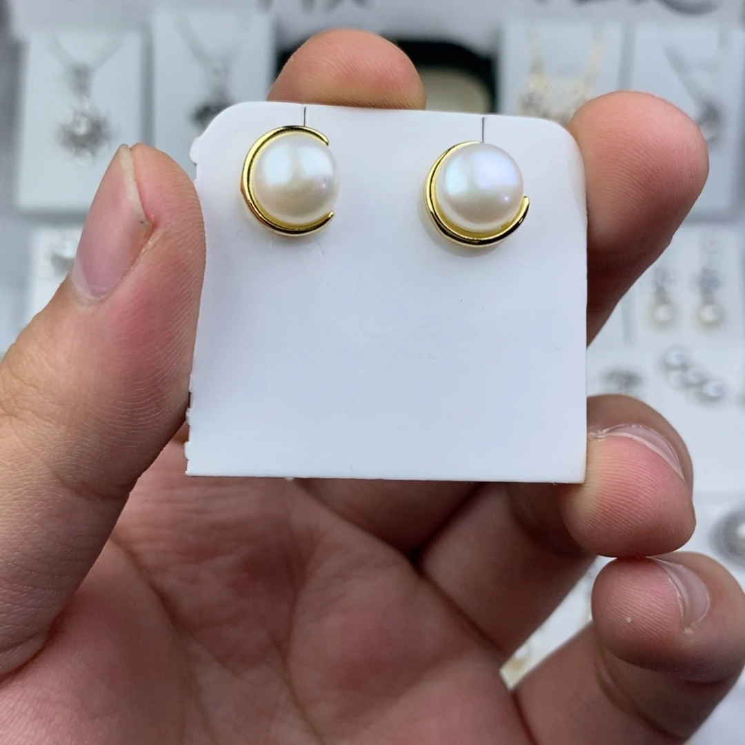 淡水珍珠未镶嵌耳饰