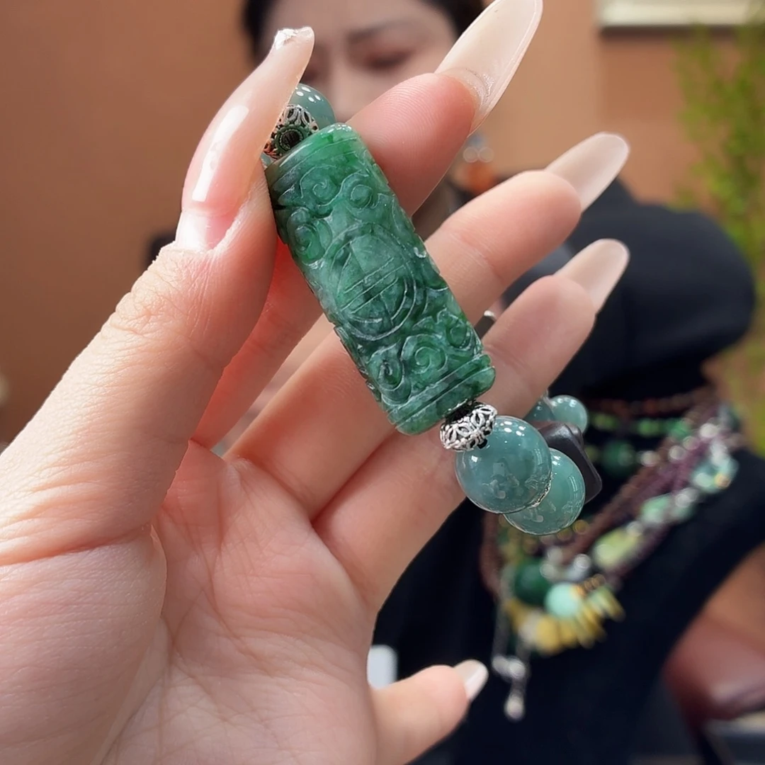 翡翠未镶嵌耳饰手链