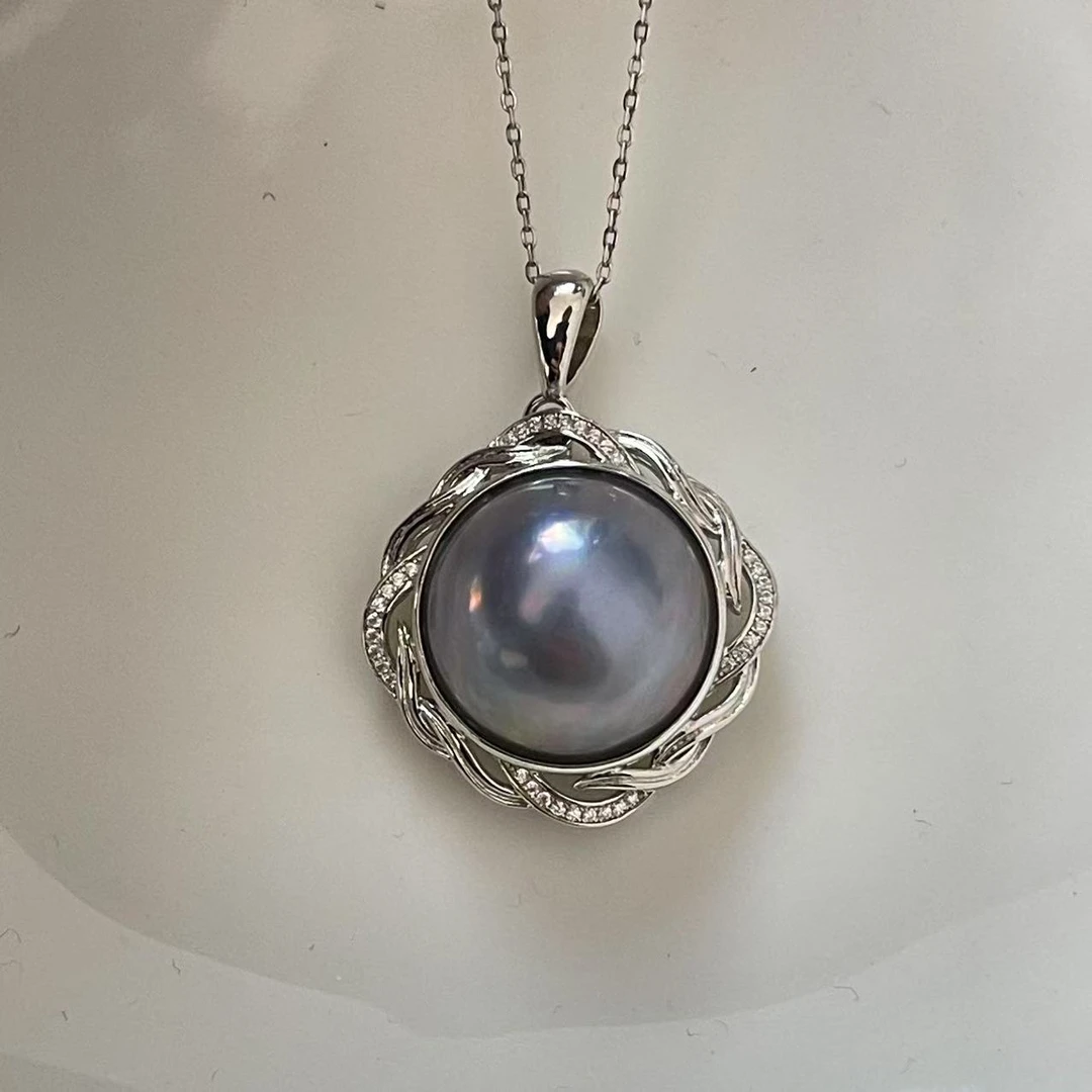 天然海水马贝吊坠经典百搭款蓝色星空极光