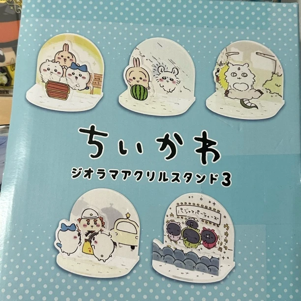 吉伊卡瓦chiikawa立牌扭蛋