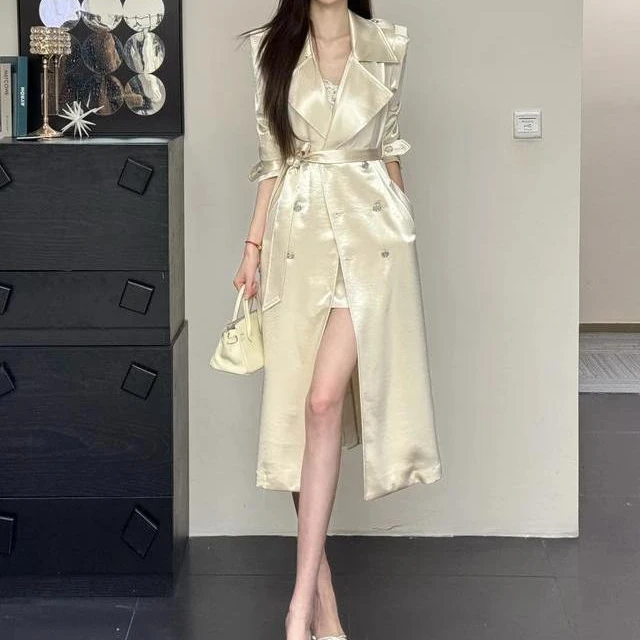 法式高级感收腰纯色长袖风衣外套女2025春季新款气质显瘦时髦上衣