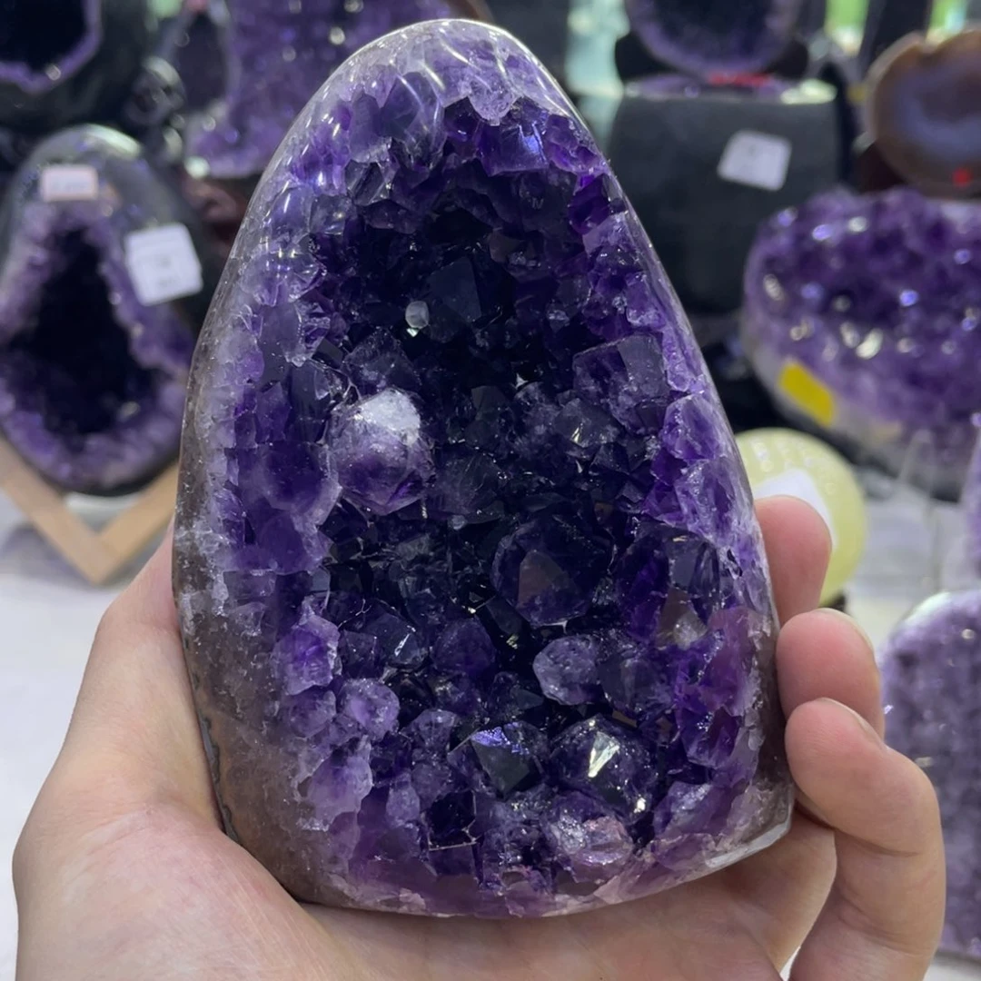 未镶嵌水晶大型摆件（非配饰）