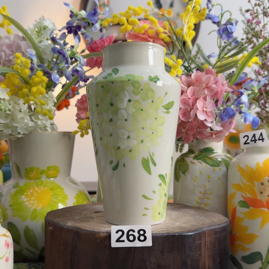 摆件景德镇陶瓷手绘小花瓶摆件