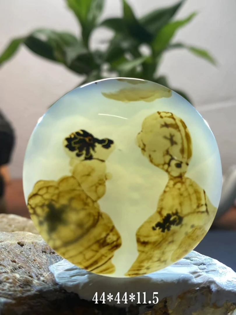 天然海洋玉髓人物像形摆件上新货