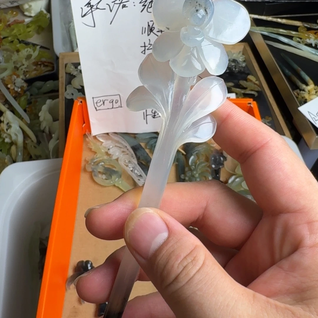 蛇纹石玉未镶嵌发饰