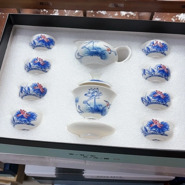 孤品茶具套装等。