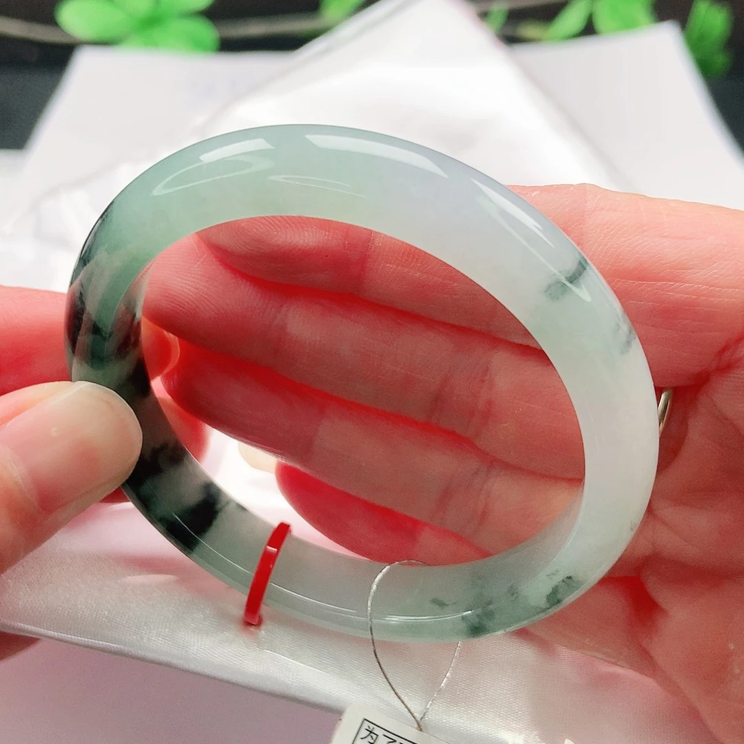 翡翠未镶嵌手镯53圈