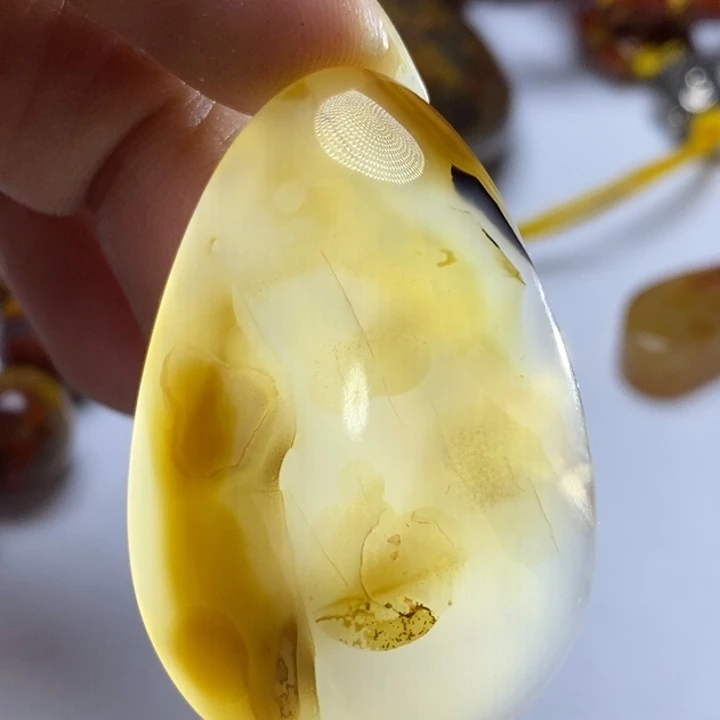 玛瑙/玉髓颈饰未镶嵌