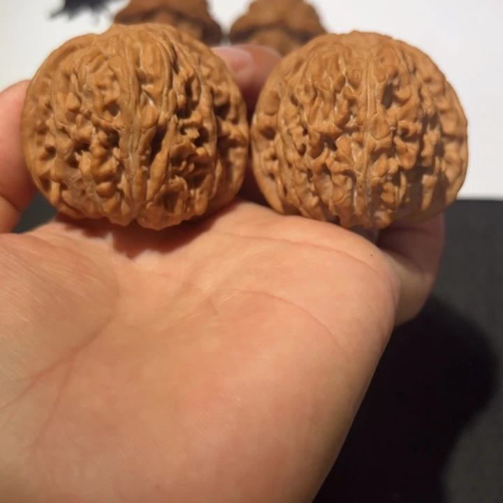 文玩核桃吊坠四座楼