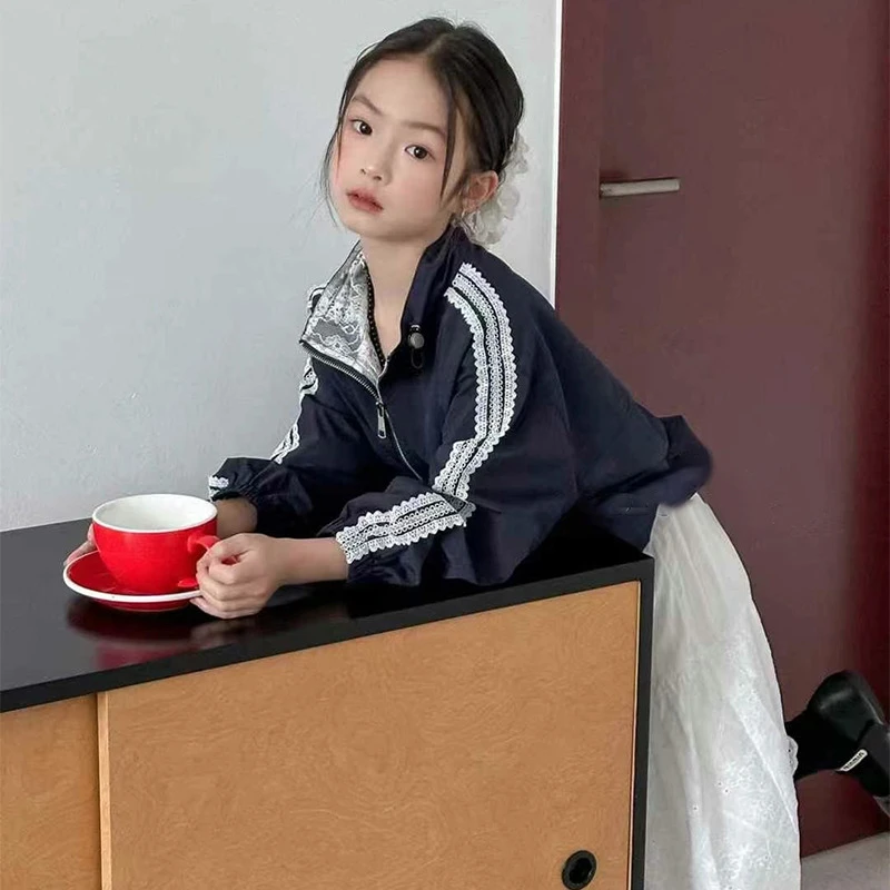 R25128女童2025春秋季新款中大童洋气蕾丝拼接上衣休闲韩版外套