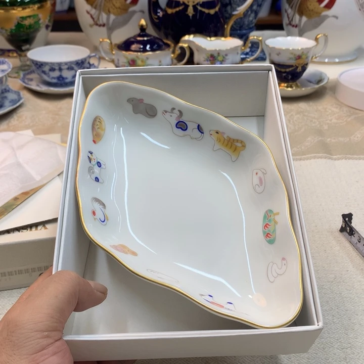 紫砂金瓷阁精品瓷器店