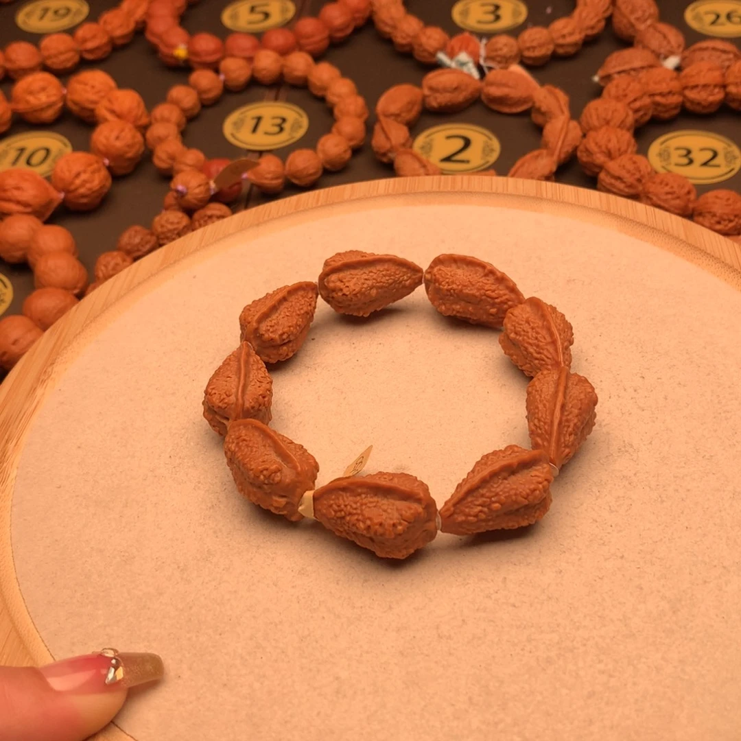 手串文玩核桃绣花鞋