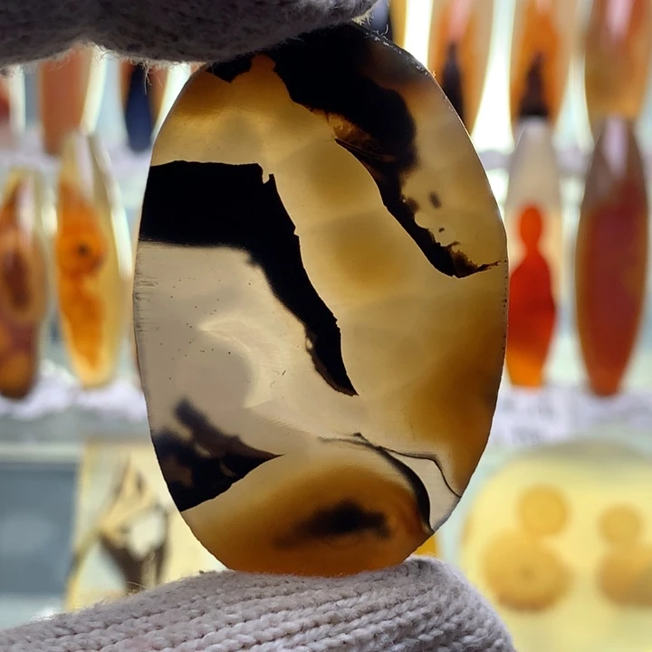 未镶嵌玛瑙/玉髓珠宝半成品86